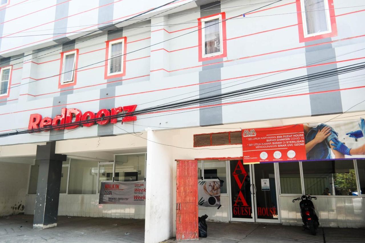 Reddoorz At Jalan Somba Opu Losari Makassar Exteriör bild